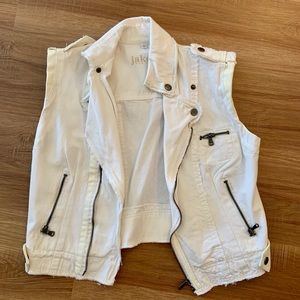 Jakett New York white denim vest